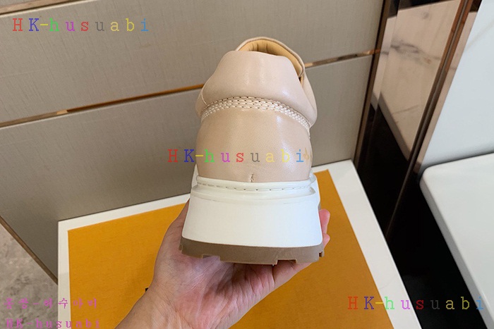 NEW 루이비통 남성용 스니커즈 LV 247782