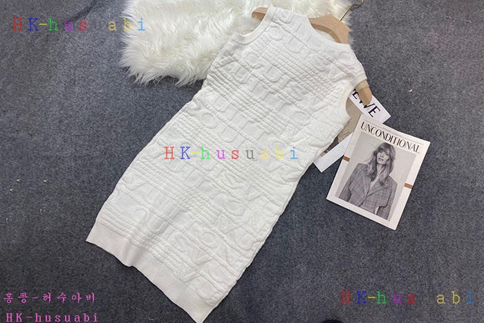 NEW 루이비통 원피스 신상 LV 247763