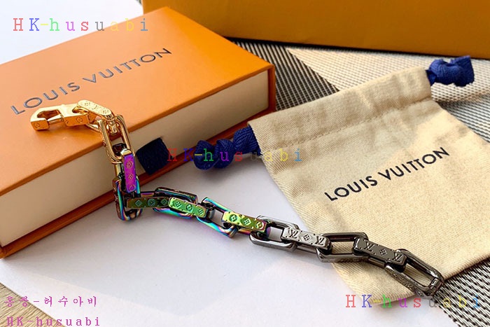 NEW 루이비통 팔찌 신상 LV 7477144