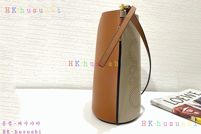 ★미러급★ 로에베 게이트 버킷백 LW 88914