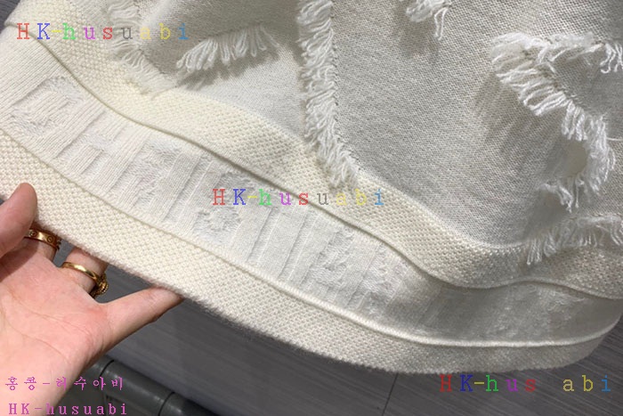 NEW 디올 니트 신상 DR 424414