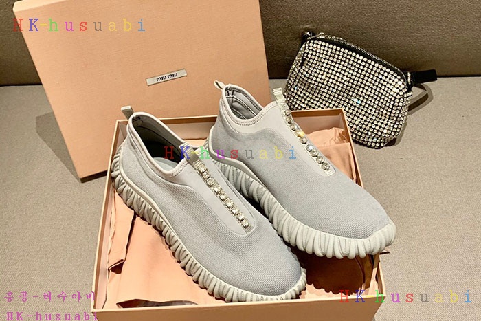 NEW 미우미우 신발 신상 MU 572222