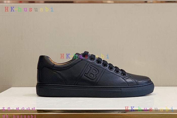 NEW 발리 스니커즈 신상 B 444730