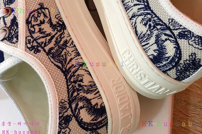 NEW 디올 신발 신상 DR 5724407