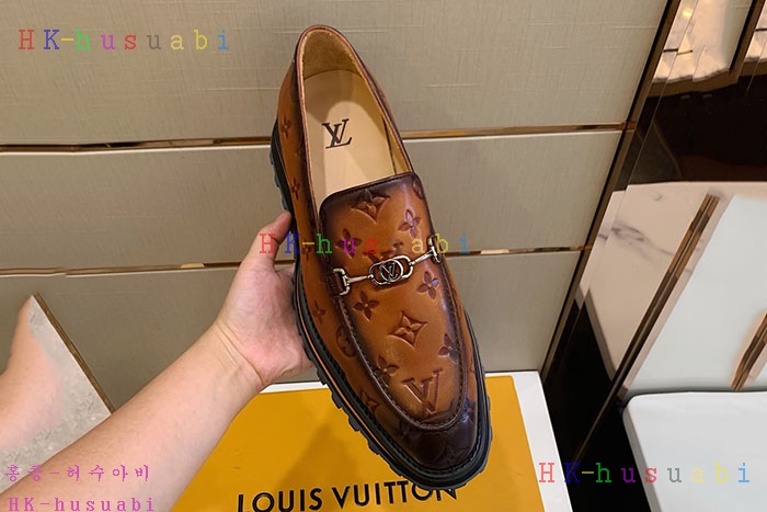 NEW 루이비통 신발 신상 LV 724123
