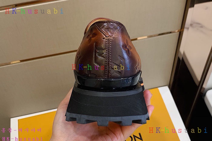 NEW 루이비통 신발 신상 LV 724123