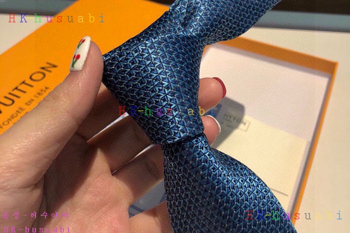 NEW 루이비통 넥타이 신상 LV 757458
