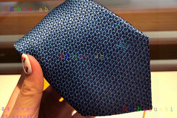 NEW 루이비통 넥타이 신상 LV 757458