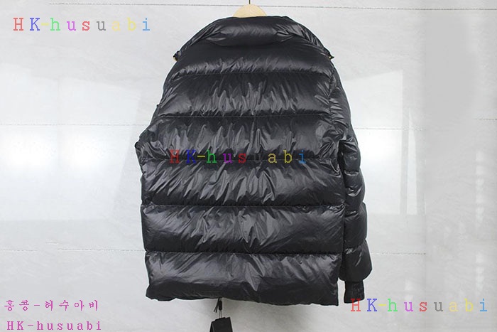 NEW 무스너클 패딩 신상 M 428883