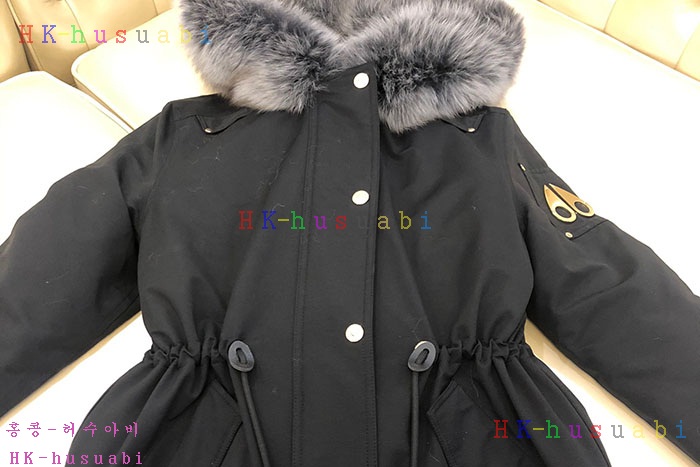NEW 무스너클 패딩 신상 M 428885