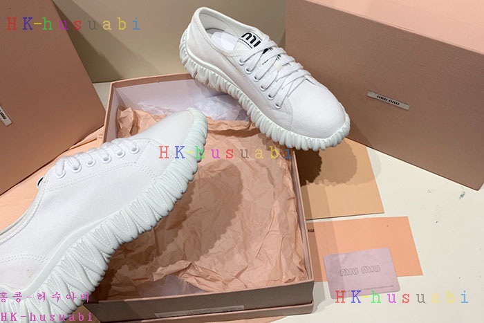 NEW 미우미우 신발 신상 M 4236222