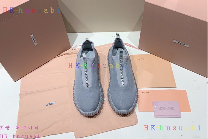 NEW 미우미우 신발 신상 M 4236225