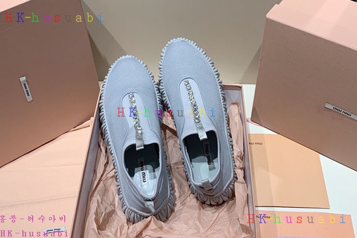 NEW 미우미우 신발 신상 M 4236225