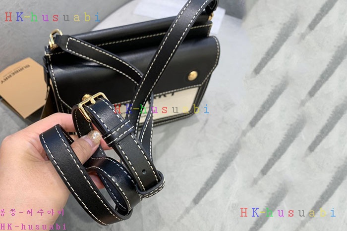 ★미러급★ 버버리 미니 포켓 디테일 호스페리 프린트 타이틀 백 BB 80146372