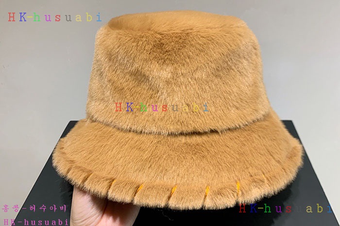NEW 셀린느 모자 신상 C 444720