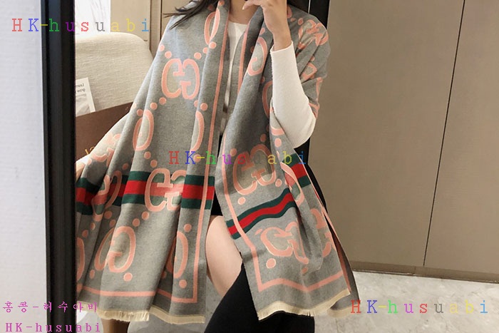 NEW 구찌 머플러 신상 GU 2436727