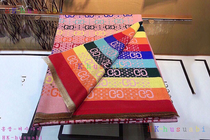NEW 구찌 머플러 신상 GU 2436732