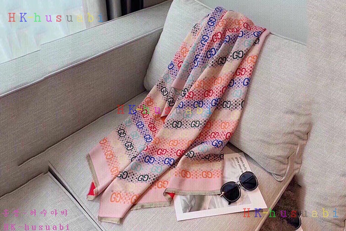NEW 구찌 머플러 신상 GU 2436732