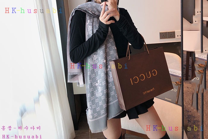 NEW 구찌 머플러 신상 GU 2436736