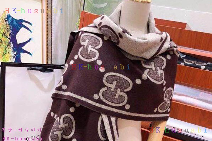 NEW 구찌 머플러 신상 GU 2436743