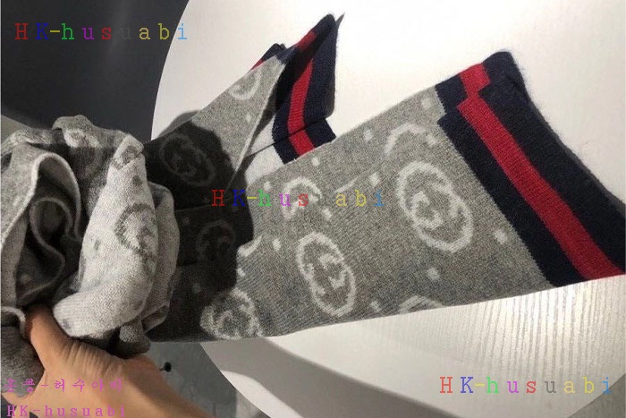 NEW 구찌 머플러 신상 GU 2436745