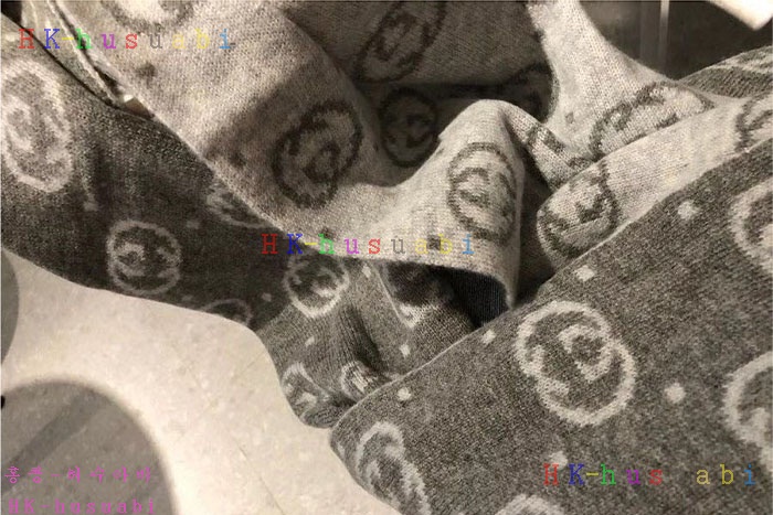 NEW 구찌 머플러 신상 GU 2436745