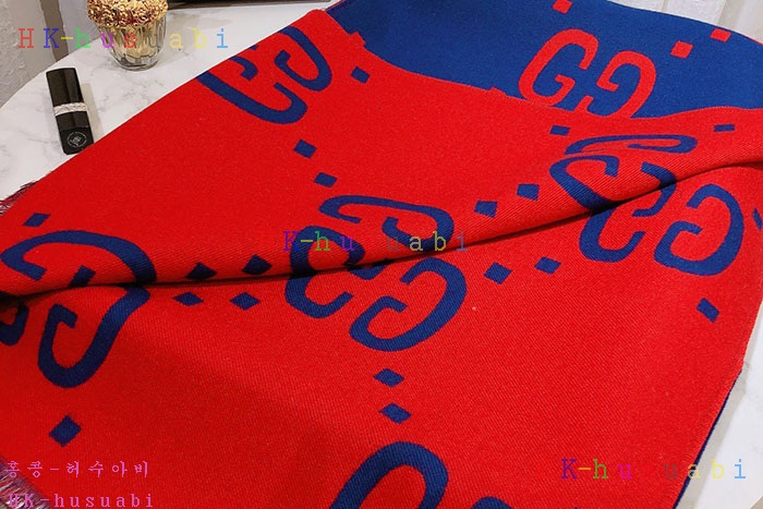 NEW 구찌 머플러 신상 GU 2436697