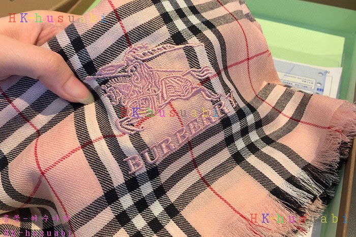 NEW 버버리 머플러 신상 BB 573342