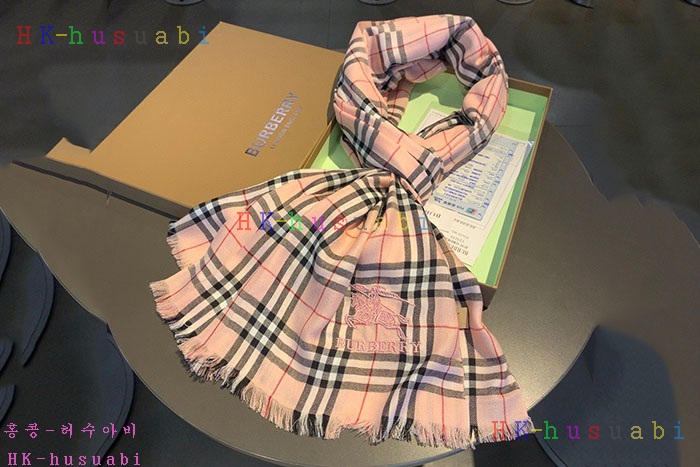 NEW 버버리 머플러 신상 BB 573342