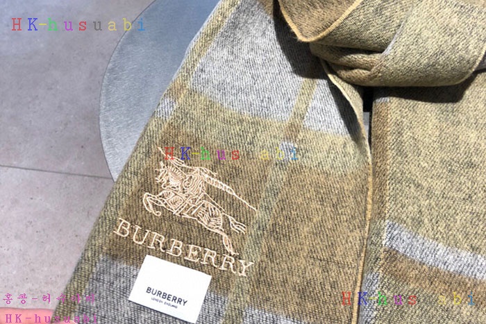 NEW 버버리 머플러 신상 BB 573350