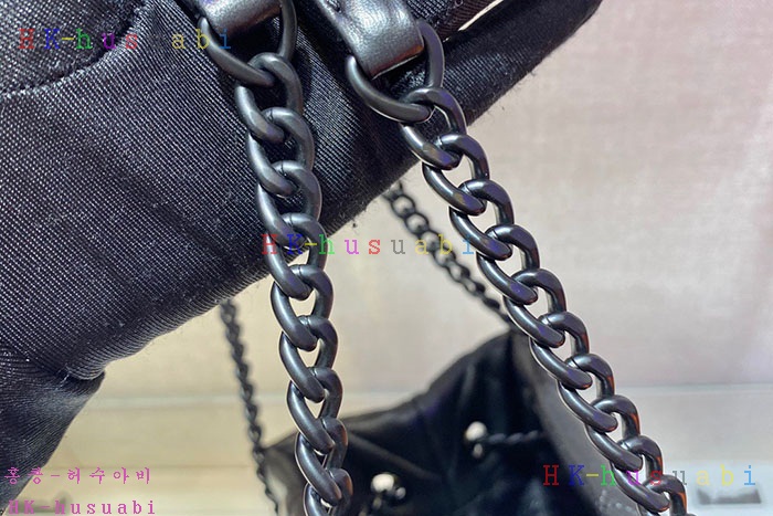 ★미러급★프라다 스펙트럼 나파 레더 숄더백 P 1BG298