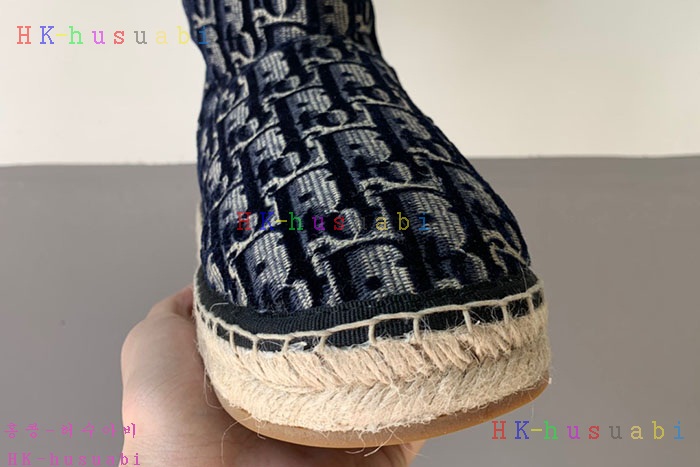 NEW 디올 부츠 신상 DR 572220