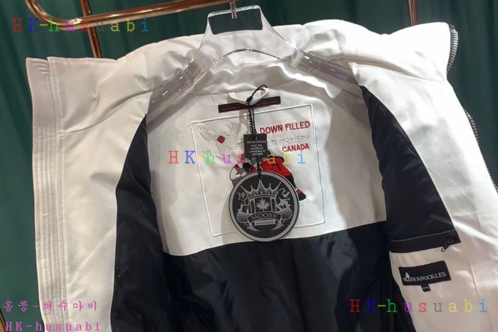 NEW 무스너클 패딩 신상 M 653323