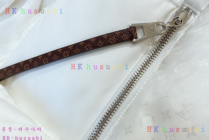 NEW 루이비통 패딩 신상 LV 55234