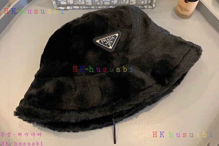 NEW 프라다 모자 신상 P  523667