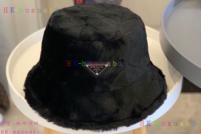 NEW 프라다 모자 신상 P  523667