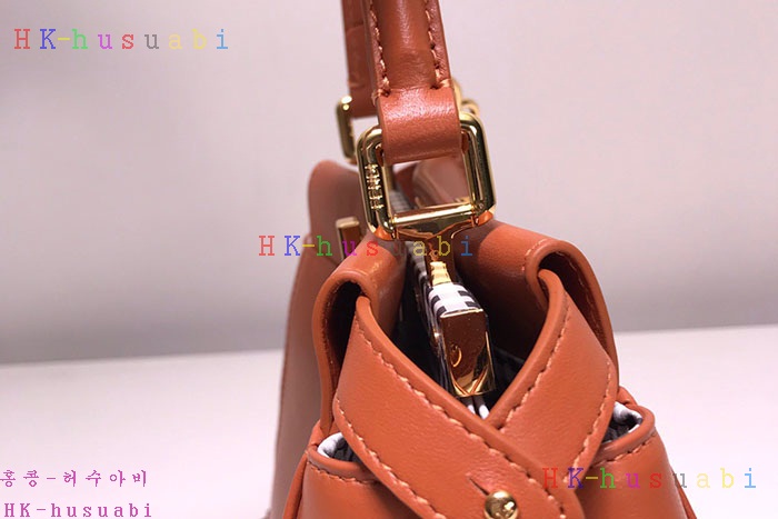 ★미러급★ 펜디 피카부백 FD 2777421