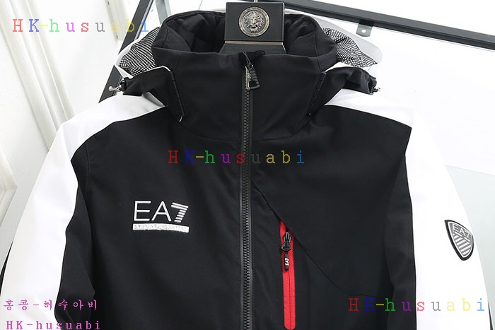 NEW 알마니 패딩 신상 A 772423
