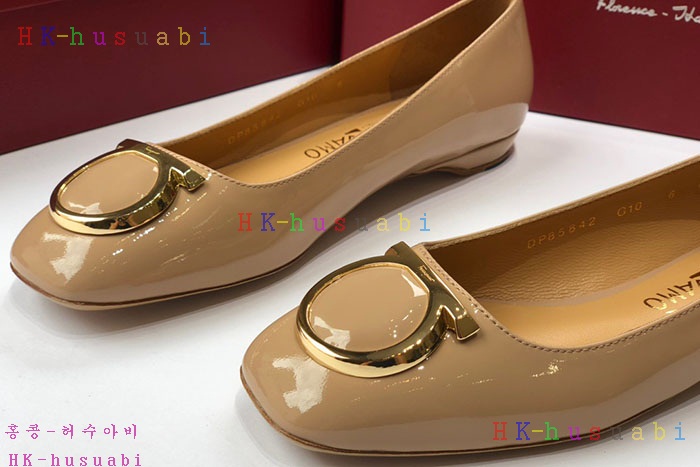 NEW 페라가모 신발 신상 F 4758231
