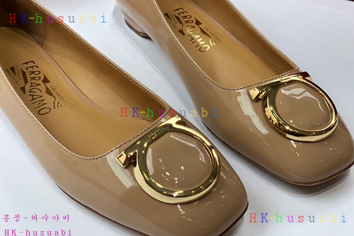 NEW 페라가모 신발 신상 F 4758231