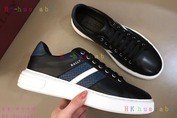 NEW 발리 스니커즈 신상 B 736650