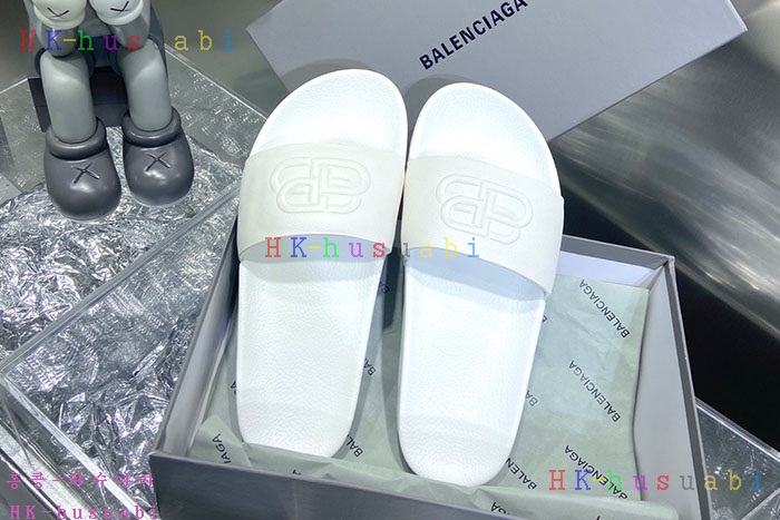 NEW 발렌시아가 신발 신상 B 744472