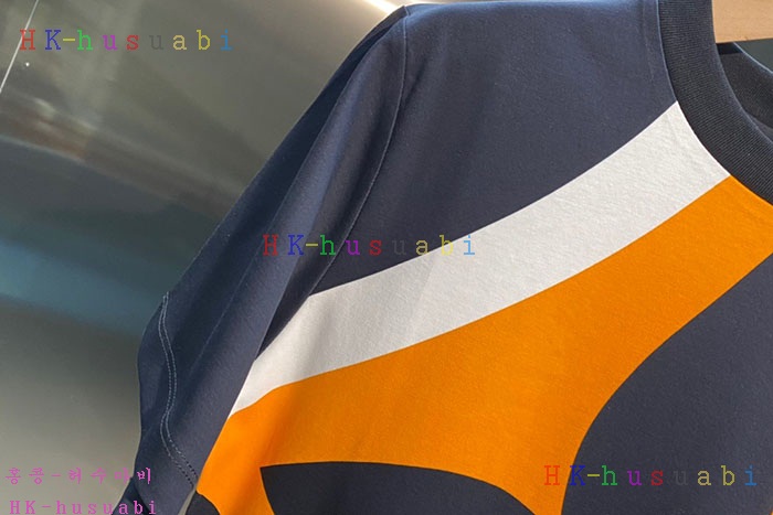 NEW 루이비통 반팔티 신상 LV 352551