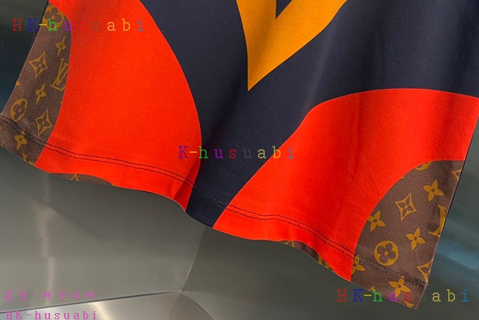 NEW 루이비통 반팔티 신상 LV 352551