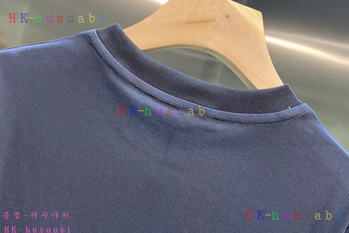 NEW 루이비통 반팔티 신상 LV 352551