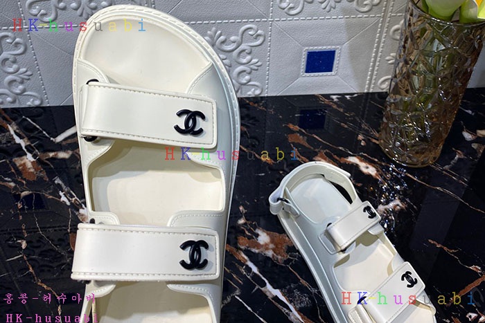 NEW 샤넬 샌들 신상 C 1425908
