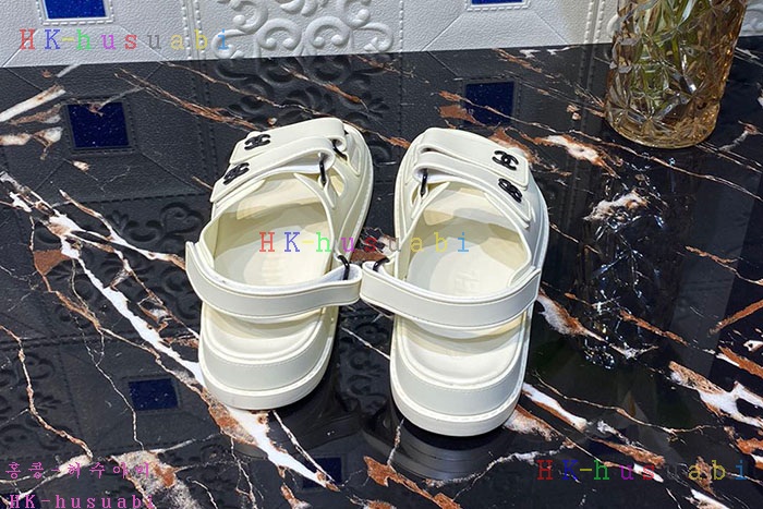 NEW 샤넬 샌들 신상 C 1425908