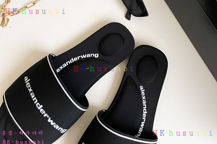 NEW 알렉산더왕 슬리퍼 신상 W4242440