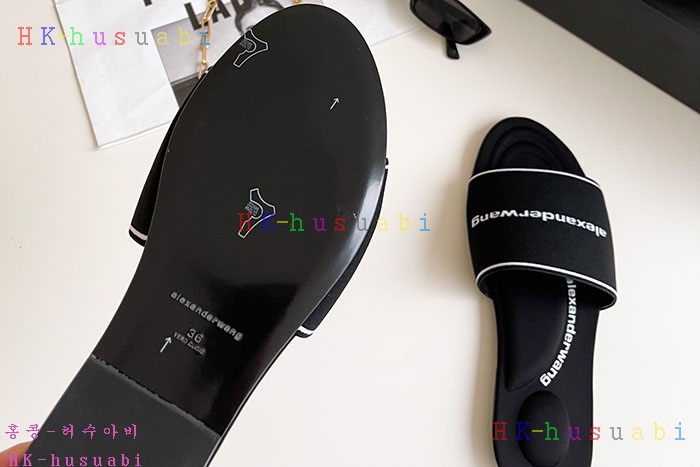 NEW 알렉산더왕 슬리퍼 신상 W4242440