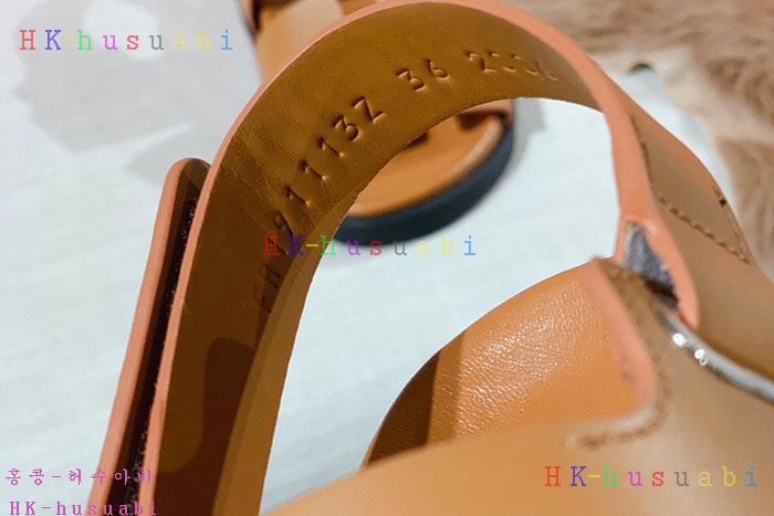 NEW 에르메스 신발 신상 H 24385550